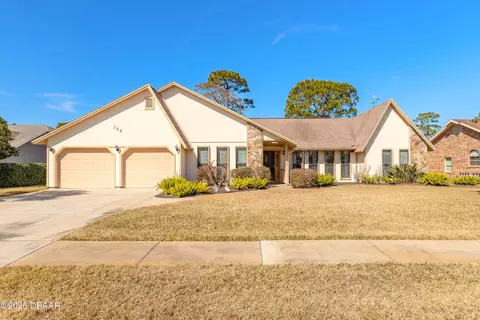 144 Mallard Ln, Daytona Beach, FL 32119