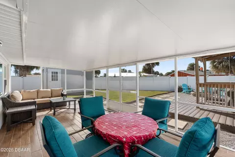 Exterior - 26 Palm Dr, Ormond Beach, FL 32176 photo 5 of 9