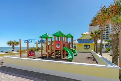 Exterior - 26 Palm Dr, Ormond Beach, FL 32176 photo 9 of 9