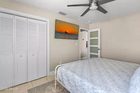 Bedroom - 26 Palm Dr, Ormond Beach, FL 32176 photo 4 of 4