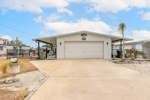 191 E Ariel Rd, Oak Hill, FL 32759