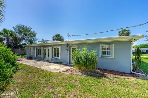 Exterior - 25 Dormont Dr, Ormond Beach, FL 32176 photo 3 of 6