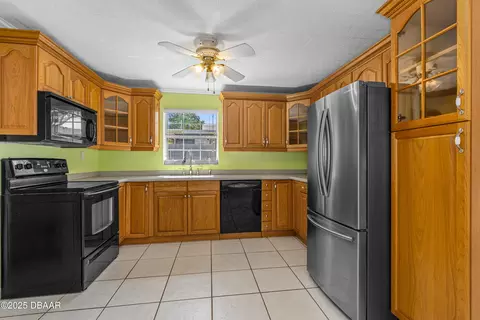 Kitchen - 25 Dormont Dr, Ormond Beach, FL 32176 photo 1 of 3
