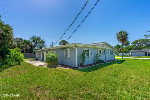 Exterior - 25 Dormont Dr, Ormond Beach, FL 32176 photo 2 of 6