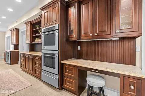 Kitchen - 22 Tidewater Dr, Ormond Beach, FL 32174 photo 8 of 9
