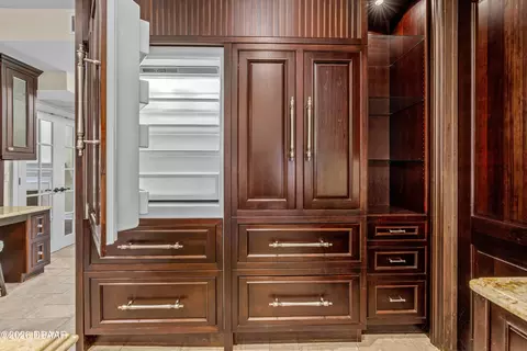Kitchen - 22 Tidewater Dr, Ormond Beach, FL 32174 photo 6 of 9