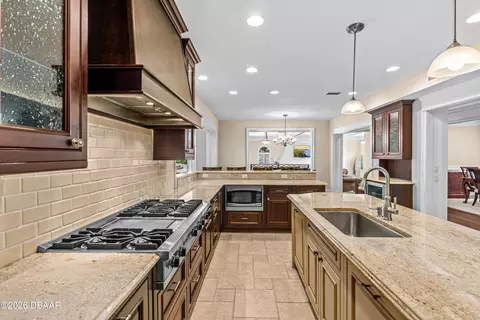 Kitchen - 22 Tidewater Dr, Ormond Beach, FL 32174 photo 9 of 9