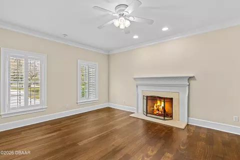 Living - 22 Tidewater Dr, Ormond Beach, FL 32174 photo 6 of 6