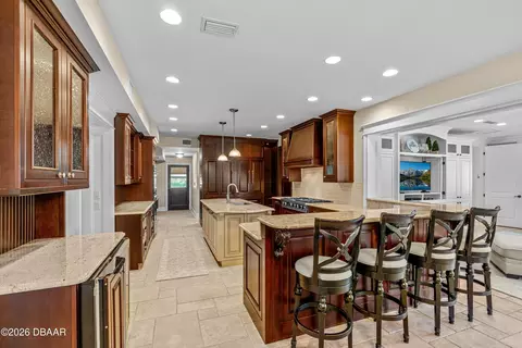 Kitchen - 22 Tidewater Dr, Ormond Beach, FL 32174 photo 2 of 9