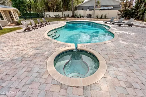 Exterior - 22 Tidewater Dr, Ormond Beach, FL 32174 photo 15 of 20