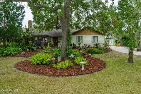2940 Sunset Dr, New Smyrna Beach, FL 32168
