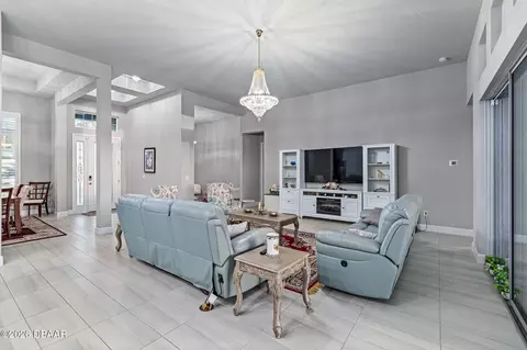 Living - 301 Stirling Bridge Dr, Ormond Beach, FL 32174 photo 2 of 5