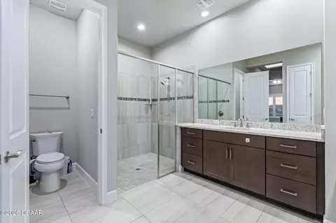 Bath - 301 Stirling Bridge Dr, Ormond Beach, FL 32174 photo 2 of 5