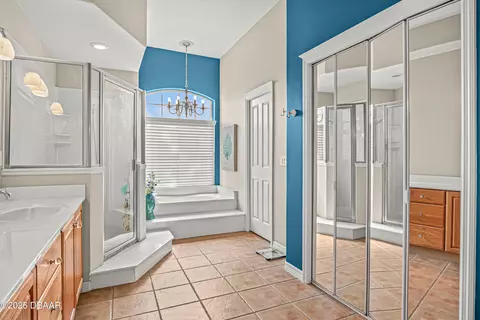 Bath - 925 Lambert Ave, Flagler Beach, FL 32136 photo 1 of 5