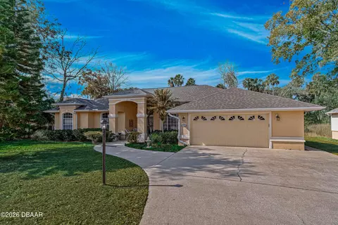 925 Lambert Ave, Flagler Beach, FL 32136