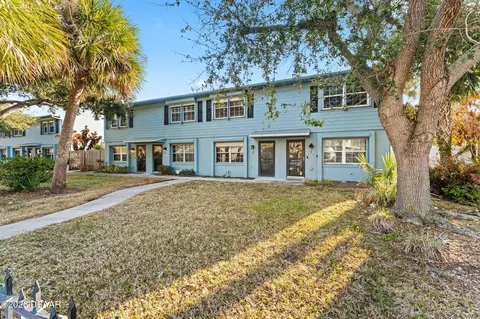 101 N Pine St, New Smyrna Beach, FL 32169