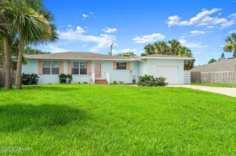 1026 Bel Aire Dr, Daytona Beach, FL 32118