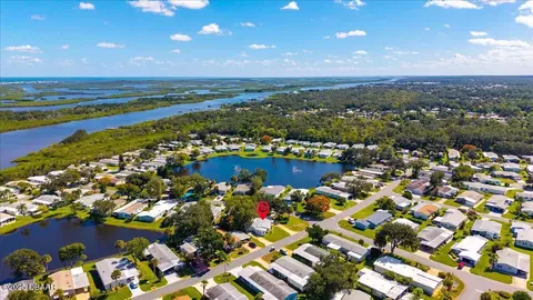 633 Starboard Ave, Edgewater, FL 32141 photo 2