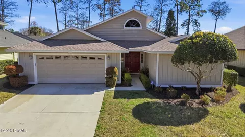 38 Treetop Cir, Ormond Beach, FL 32174