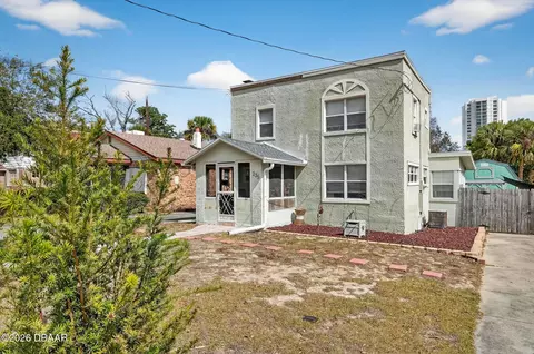 235 Daytona Ave, Holly Hill, FL 32117