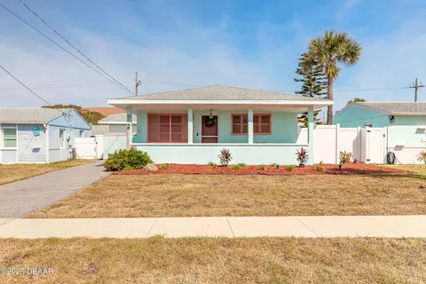 353 Boylston Ave, Daytona Beach, FL 32118