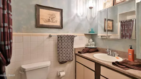 Bath - 5 Friendly Cir, Ormond Beach, FL 32176 photo 1 of 3