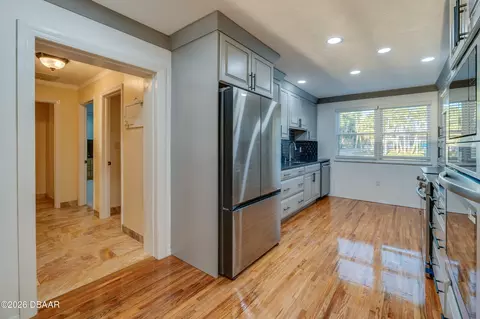 Kitchen - 276 John Anderson Dr, Ormond Beach, FL 32176 photo 2 of 4