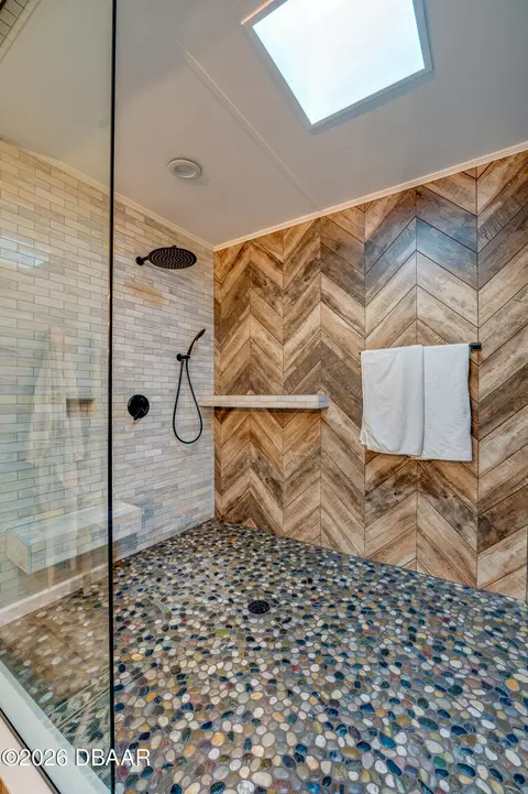 Bath - 276 John Anderson Dr, Ormond Beach, FL 32176 photo 5 of 8