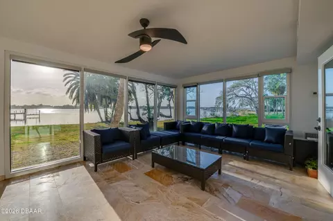 Exterior - 276 John Anderson Dr, Ormond Beach, FL 32176 photo 3 of 8