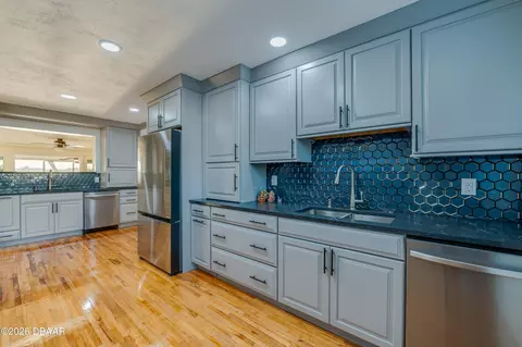 Kitchen - 276 John Anderson Dr, Ormond Beach, FL 32176 photo 4 of 4