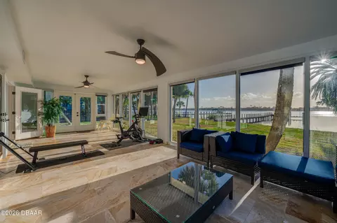 Exterior - 276 John Anderson Dr, Ormond Beach, FL 32176 photo 4 of 8