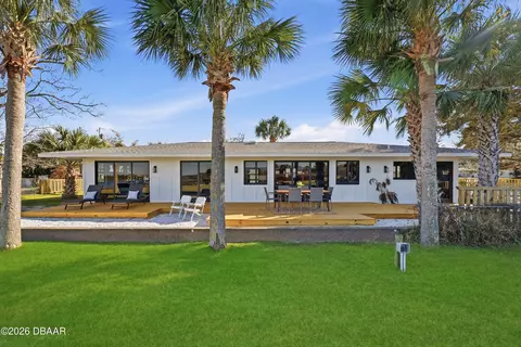203 Parkwood Ln, Edgewater, FL 32132