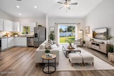 2138 E Hyde Dr, Deltona, FL 32738 photo 9