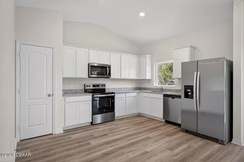 2138 E Hyde Dr, Deltona, FL 32738 photo 13
