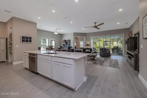 4194 Acoma Dr, Ormond Beach, FL 32174 photo 8