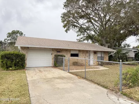622 Goodwin Ave, New Smyrna Beach, FL 32169