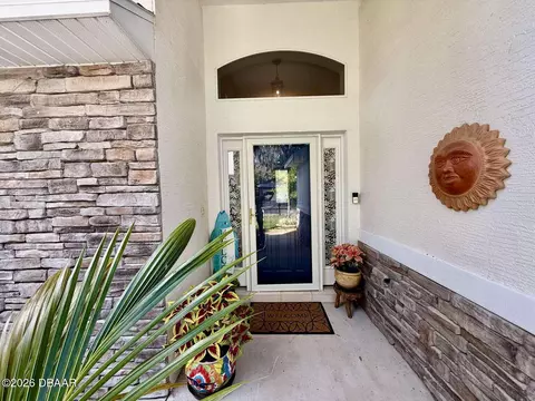 Entry Way - 32 Wild Cat Ln, Ormond Beach, FL 32174 photo 1 of 4