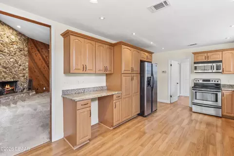 Kitchen - 20 Choctaw Trl, Ormond Beach, FL 32174 photo 5 of 5