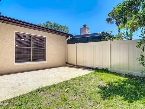 Exterior - 52 Big Buck Trl, Ormond Beach, FL 32174 photo 7 of 11
