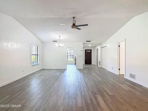 Living - 52 Big Buck Trl, Ormond Beach, FL 32174 photo 4 of 9
