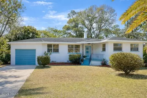 1123 Australia Ave, Daytona Beach, FL 32114