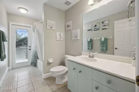 Bath - 175 Deep Woods Way, Ormond Beach, FL 32174 photo 3 of 5