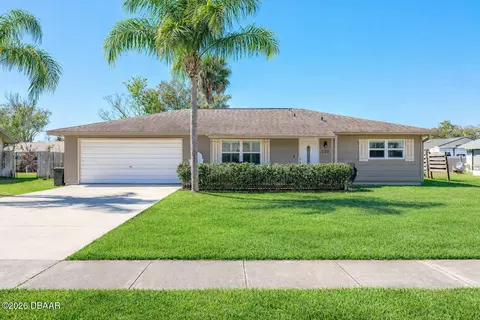 220 Leisure Cir, Port Orange, FL 32127