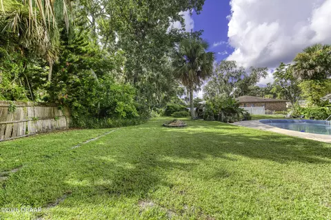 Exterior - 18 Twin River Dr, Ormond Beach, FL 32174 photo 9 of 14