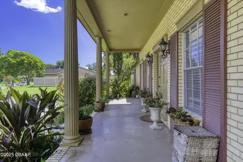 Exterior - 18 Twin River Dr, Ormond Beach, FL 32174 photo 4 of 14