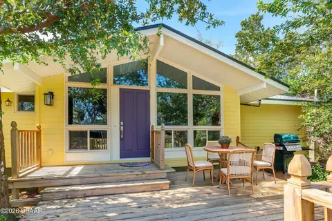 Exterior - 32 Pebble Beach Dr, Ormond Beach, FL 32174 photo 3 of 11