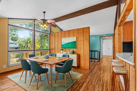 Dining - 32 Pebble Beach Dr, Ormond Beach, FL 32174 photo 2 of 3