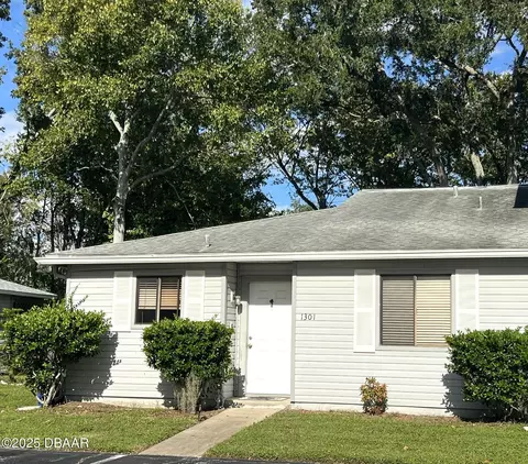 1301 Deer Springs Rd, Port Orange, FL 32129