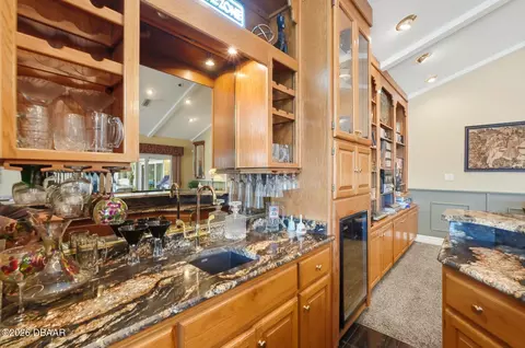Kitchen - 10 Magnolia Ln, Ormond Beach, FL 32174 photo 13 of 13