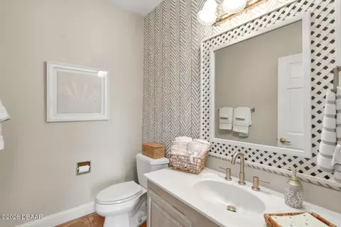 Bath - 10 Magnolia Ln, Ormond Beach, FL 32174 photo 1 of 8